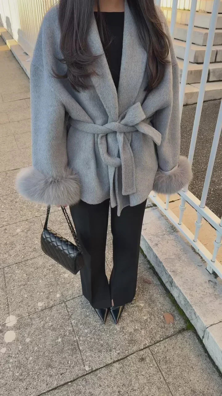Éclat™ – Elegant Wool Coat with Removable Fur Details