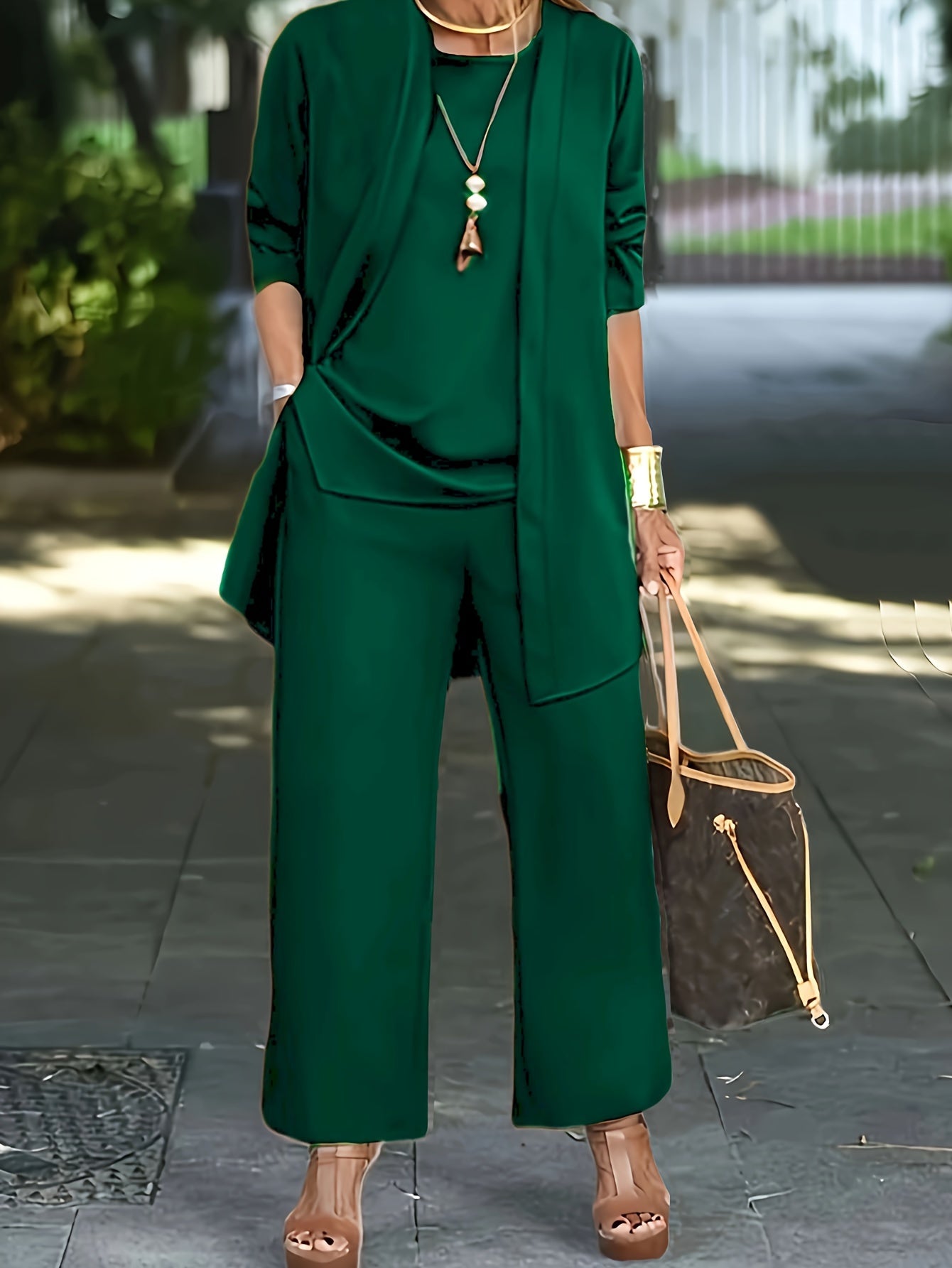 LIANA SET – EFFORTLESS STYLE MEETS EVERYDAY COMFORT