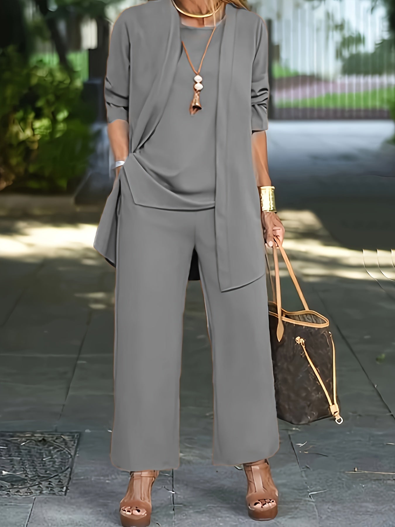 LIANA SET – EFFORTLESS STYLE MEETS EVERYDAY COMFORT