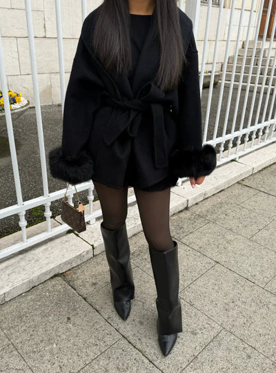 Éclat™ – Elegant Wool Coat with Removable Fur Details