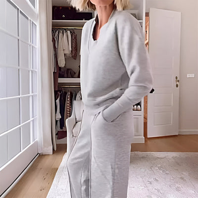AMARIS – V-NECK SWEATER & WIDE-LEG PANTS SET
